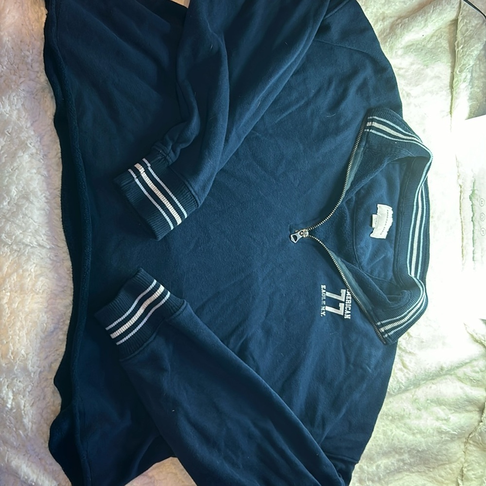 American eagle cropped long sleeve